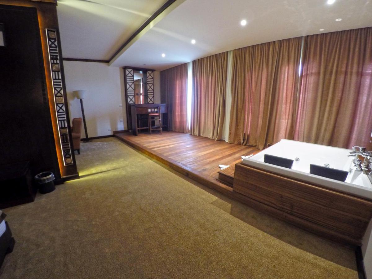 Africana Hotel & Spa Qaryat Shakush ภายนอก รูปภาพ